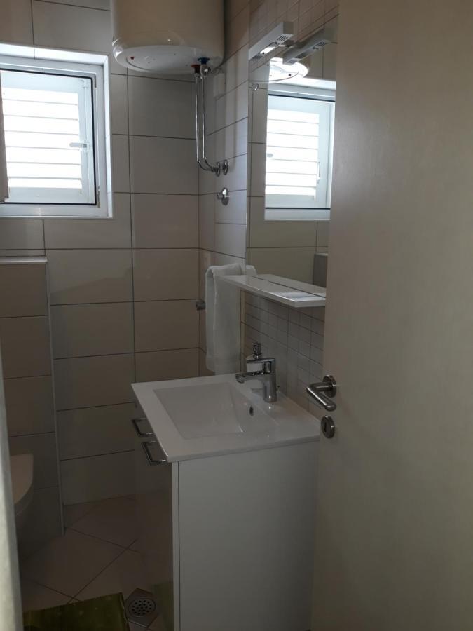Apartment With Free And Private Parking Makarska Buitenkant foto