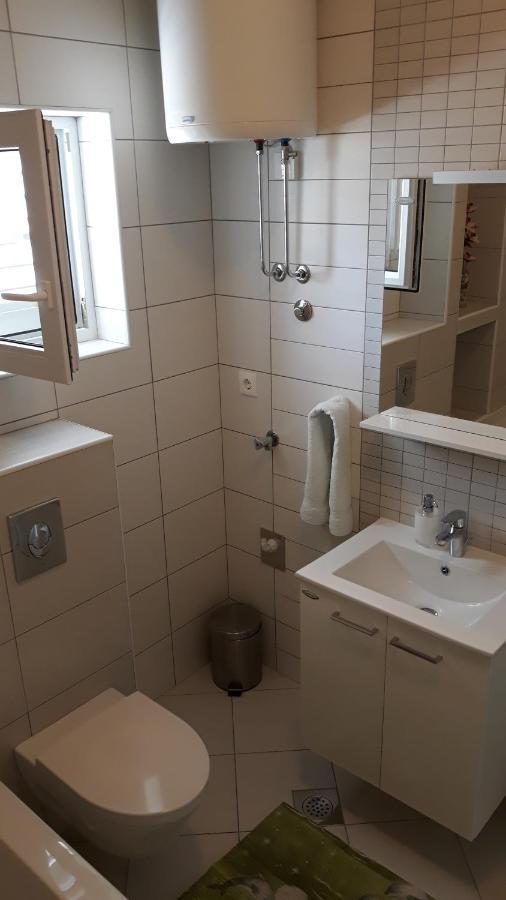Apartment With Free And Private Parking Makarska Buitenkant foto