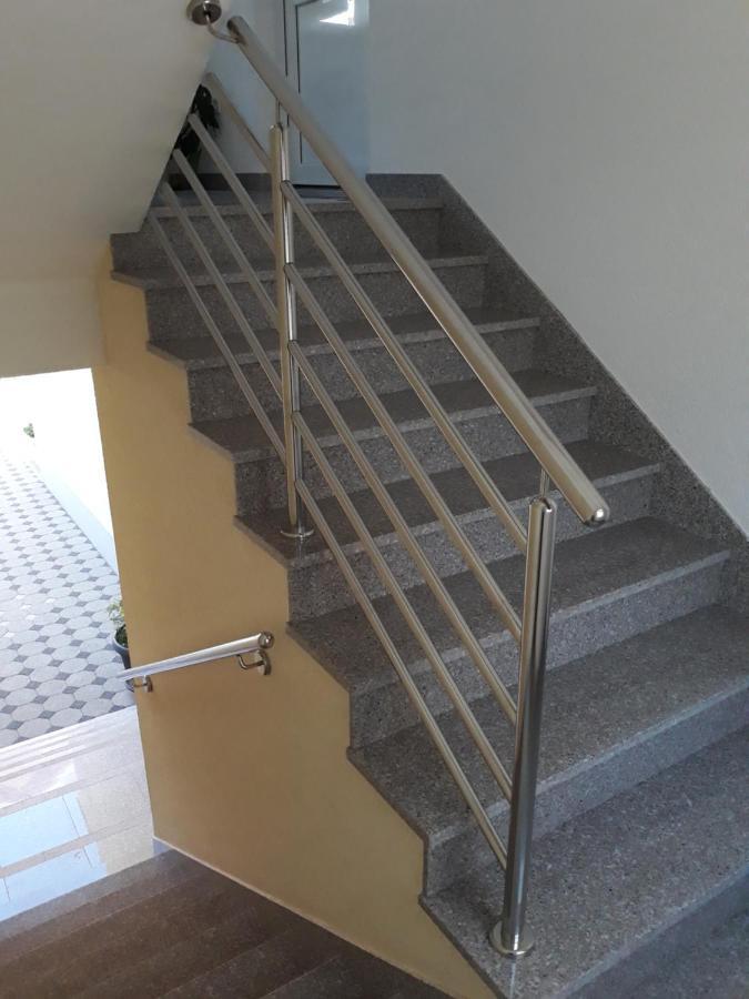 Apartment With Free And Private Parking Makarska Buitenkant foto